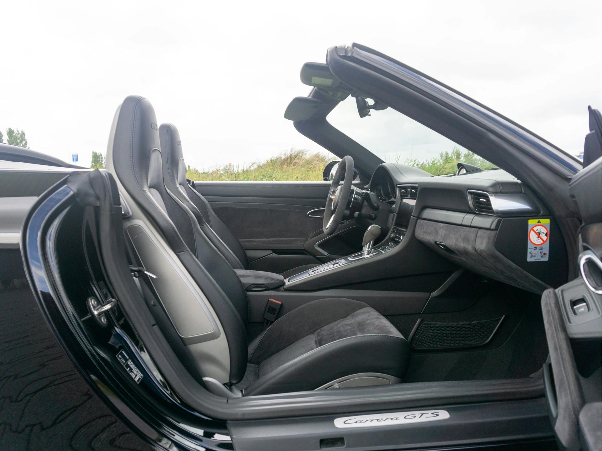 Porsche 911 Cabrio 3.0 Carrera GTS